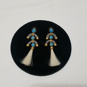Beautiful Stella And Dot earrings